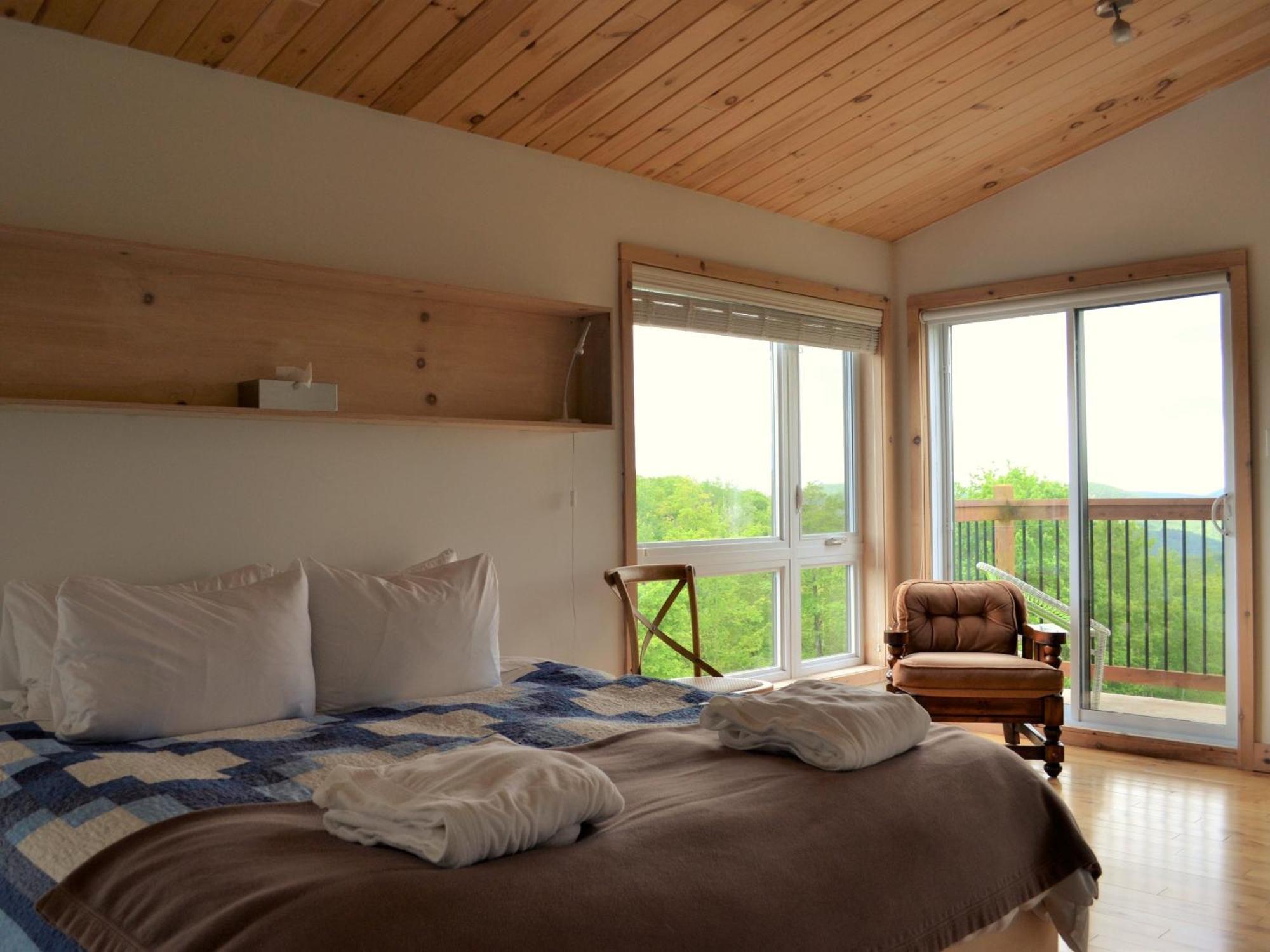 Eco Spa Highland Grenville-Sur-La-Rouge Room photo