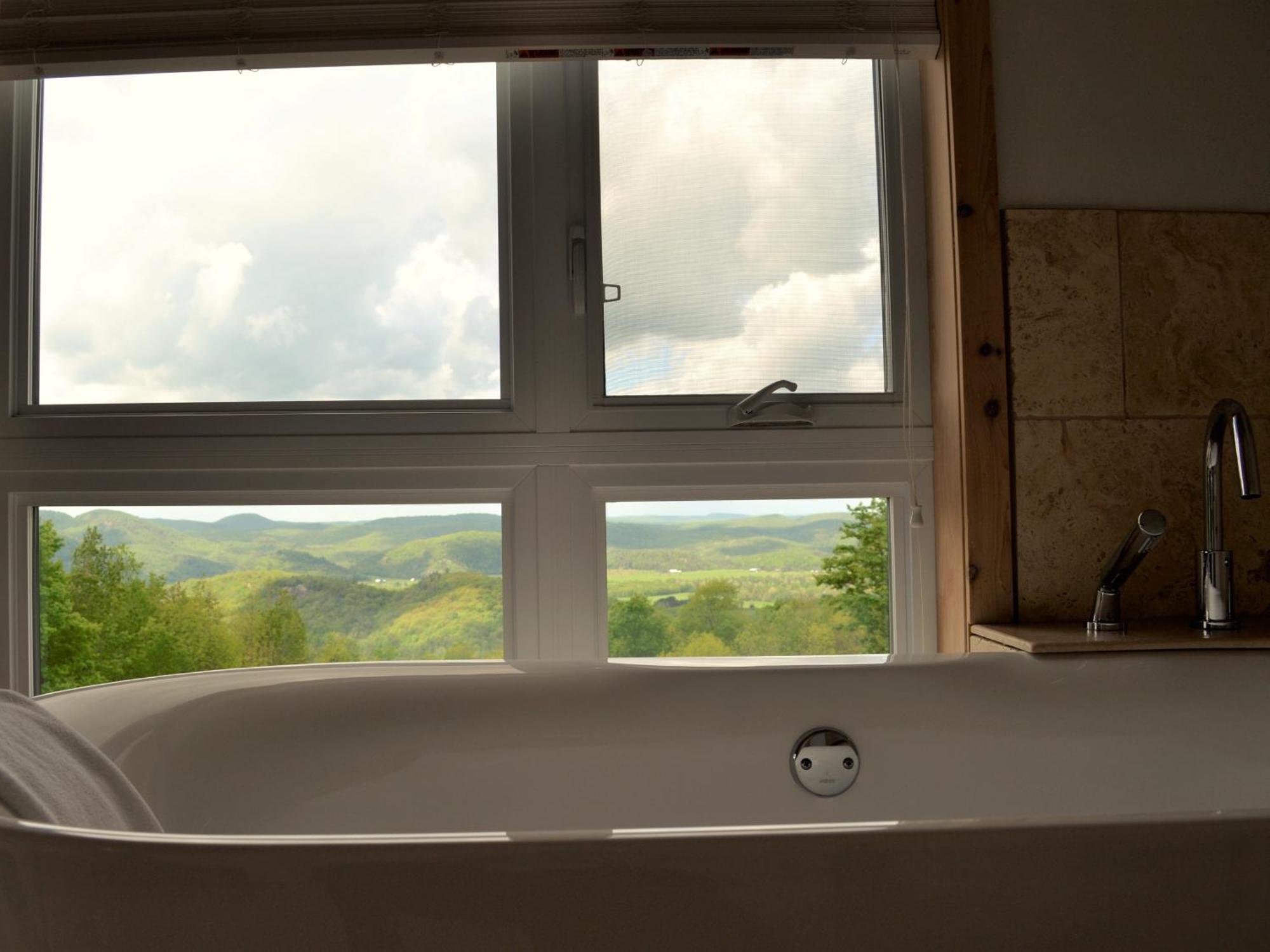 Eco Spa Highland Grenville-Sur-La-Rouge Room photo
