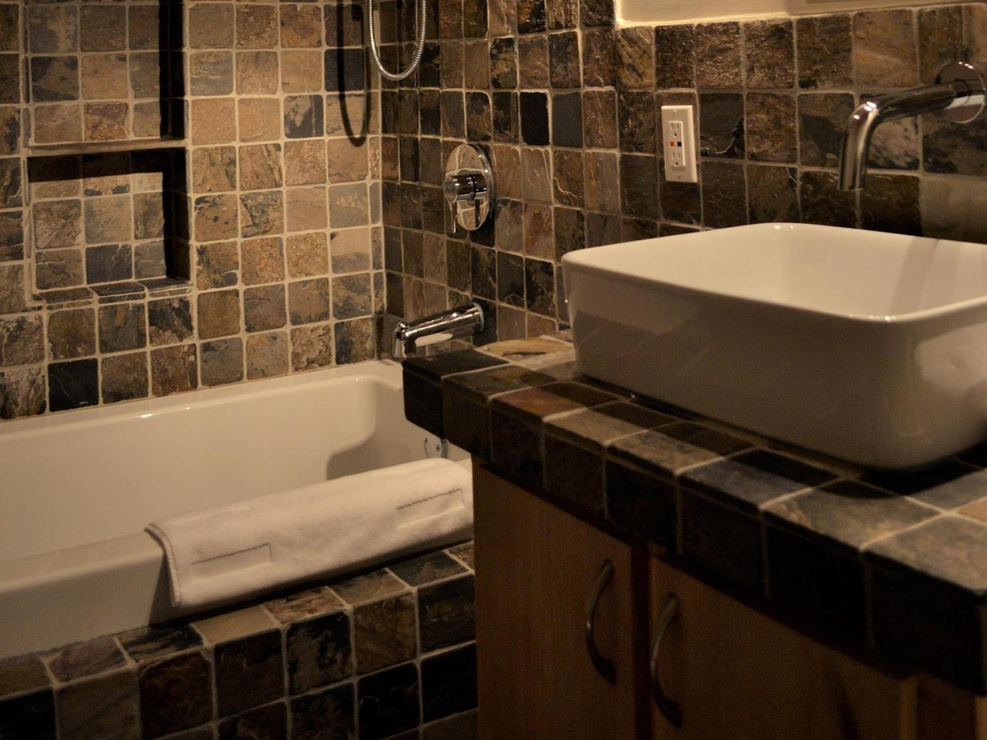 Eco Spa Highland Grenville-Sur-La-Rouge Room photo